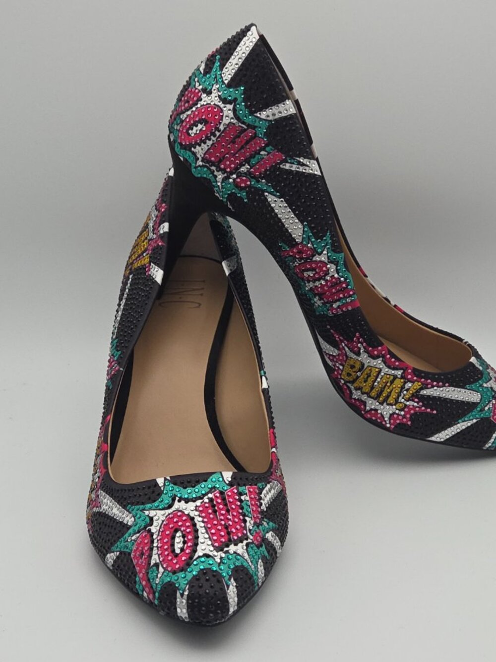 Comic Book Stiletto Pumps Size 10W Wide INC International Concepts